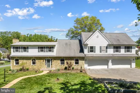 18 Mount Airy Dr, Wilmington, DE 19807
