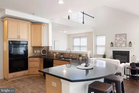 Kitchen - 911 Johnson Dr, Middletown, DE 19709 photo 2 of 4