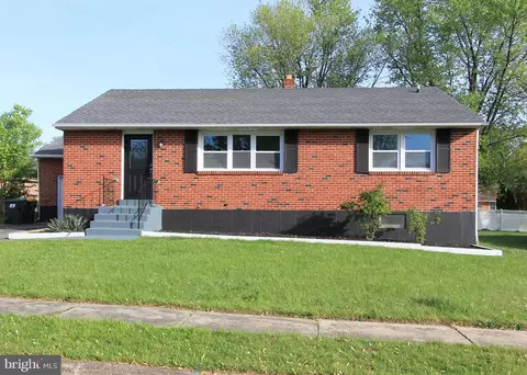 7 Tiverton Cir, Newark, DE 19702