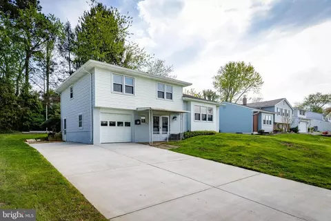 11 Pinedale Rd, Newark, DE 19711