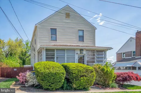 913 Elizabeth Ave, Wilmington, DE 19809