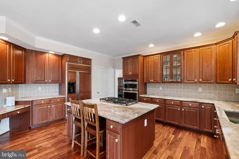 Kitchen - 407 Nattull Dr, Bear, DE 19701 photo 3 of 6