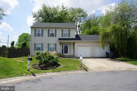 4 Renee Ct, Newark, DE 19713