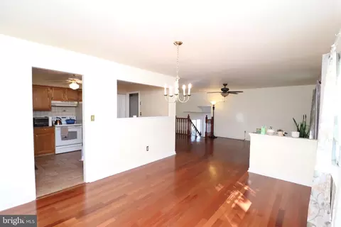 18 Stearrett Dr, Newark, DE 19702 photo 12