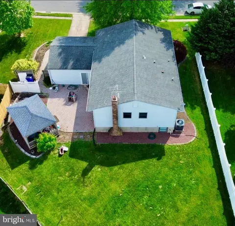 18 Stearrett Dr, Newark, DE 19702 photo 4