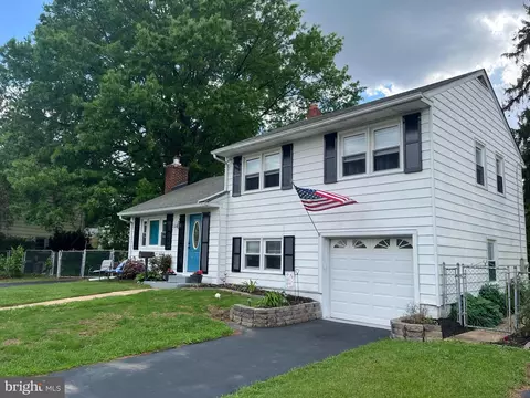 516 Glover Rd, Wilmington, DE 19804