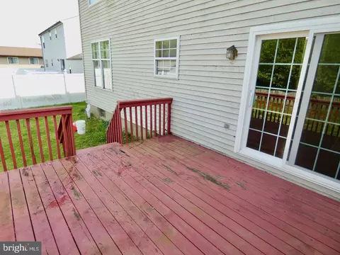 Exterior - 4 Stearrett Dr, Newark, DE 19702 photo 6 of 15
