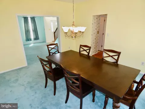 Dining - 4 Stearrett Dr, Newark, DE 19702 photo 3 of 6