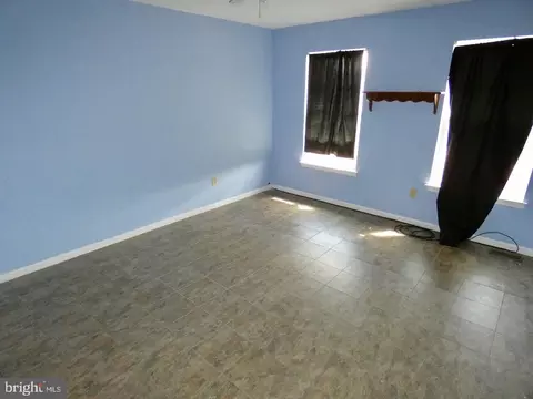 Living - 4 Stearrett Dr, Newark, DE 19702 photo 15 of 15