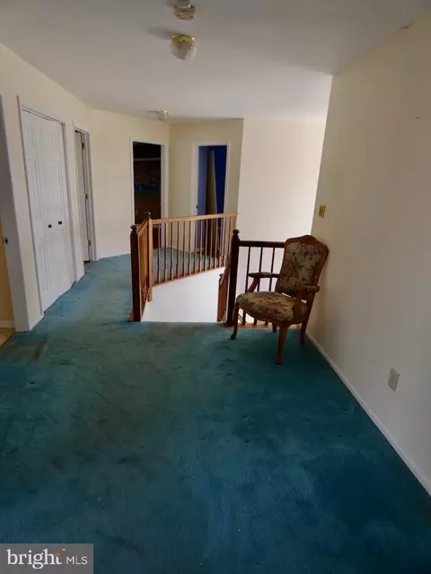 Entry Way - 4 Stearrett Dr, Newark, DE 19702 photo 5 of 6