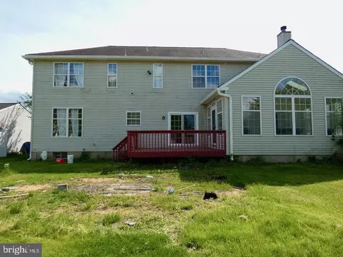 Exterior - 4 Stearrett Dr, Newark, DE 19702 photo 13 of 15