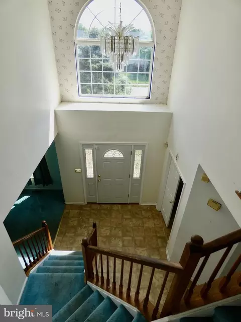 Entry Way - 4 Stearrett Dr, Newark, DE 19702 photo 4 of 6
