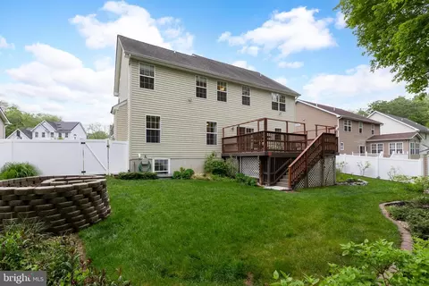 Exterior - 110 Trout Stream Dr, Newark, DE 19711 photo 4 of 11