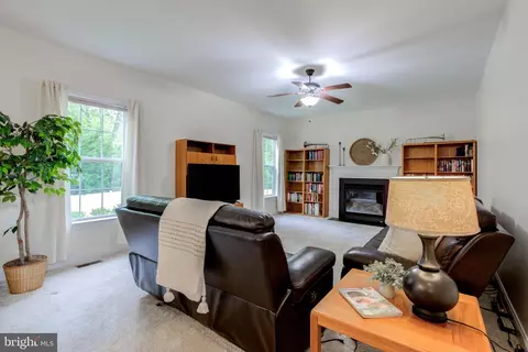 Living - 110 Trout Stream Dr, Newark, DE 19711 photo 1 of 5