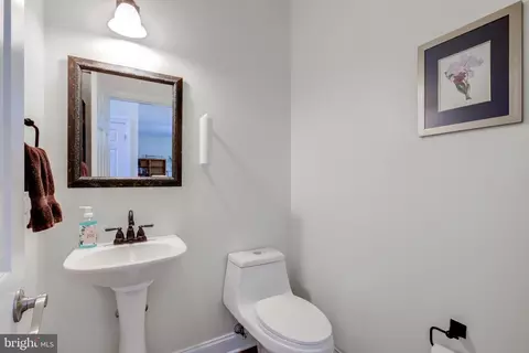 Entry Way - 110 Trout Stream Dr, Newark, DE 19711 photo 2 of 4
