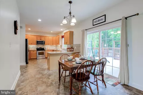 Dining - 110 Trout Stream Dr, Newark, DE 19711 photo 5 of 6