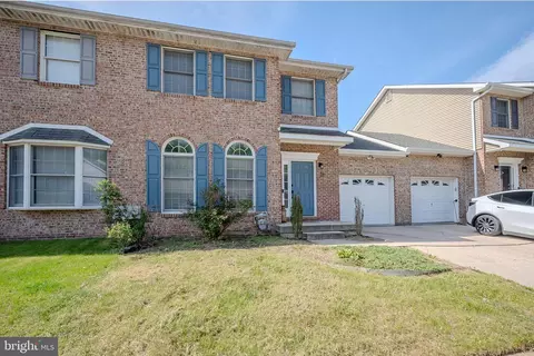 Exterior - 23 Dynasty Dr, Bear, DE 19701 photo 2 of 4