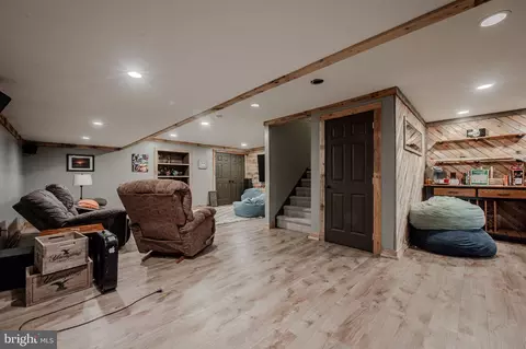 Entry Way - 23 Dynasty Dr, Bear, DE 19701 photo 5 of 5