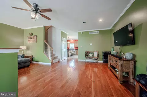 Living - 23 Dynasty Dr, Bear, DE 19701 photo 1 of 4
