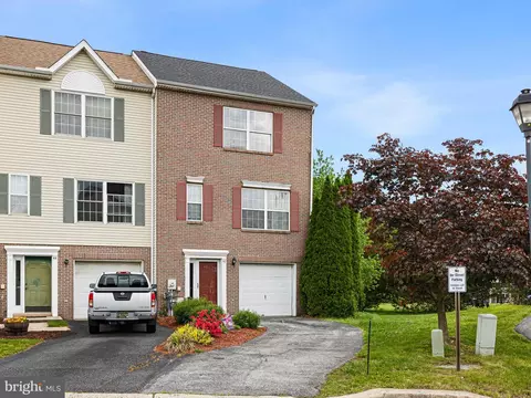 46 Highland Cir, Newark, DE 19713