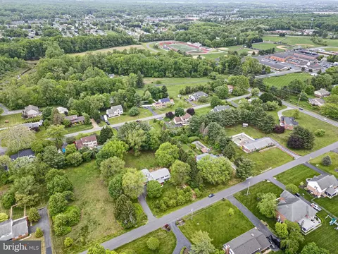 View/Area - 80 Caravel Dr, Bear, DE 19701 photo 1 of 2