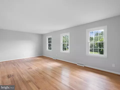 Living - 80 Caravel Dr, Bear, DE 19701 photo 8 of 8