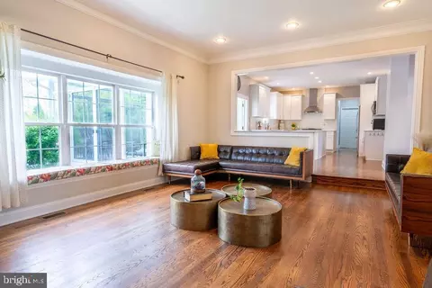 Living - 200 Canonero Dr, Bear, DE 19701 photo 2 of 3