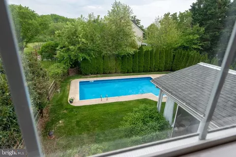 Exterior - 200 Canonero Dr, Bear, DE 19701 photo 11 of 18