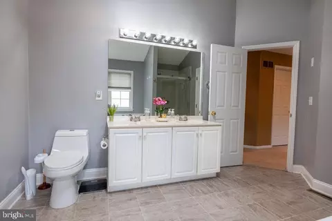 Bath - 200 Canonero Dr, Bear, DE 19701 photo 2 of 2