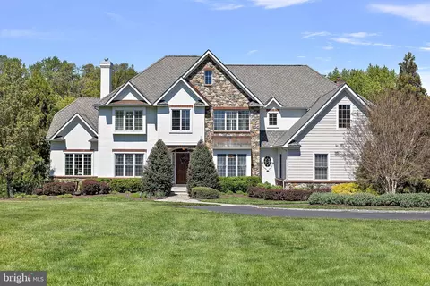 107 Centrenest Ln, Wilmington, DE 19807