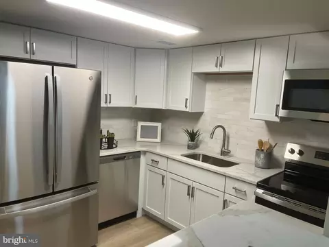 3217 Opal Ct, Wilmington, DE 19810 photo 3