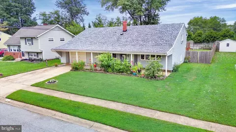 42 Lynch Farm Dr, Newark, DE 19713