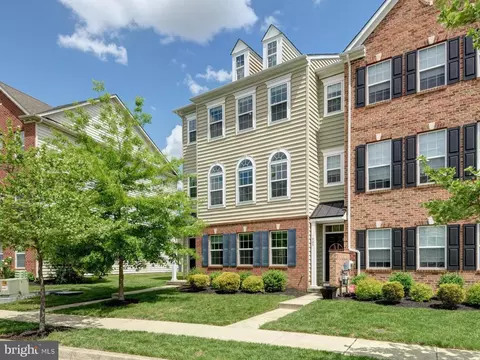 423 Leo Ln, Bear, DE 19701