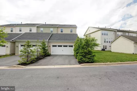 423 Leo Ln, Bear, DE 19701 photo 6