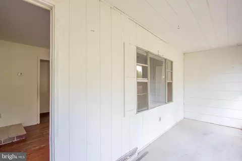 Entry Way - 1440 Paddock Rd, Smyrna, DE 19977 photo 5 of 5