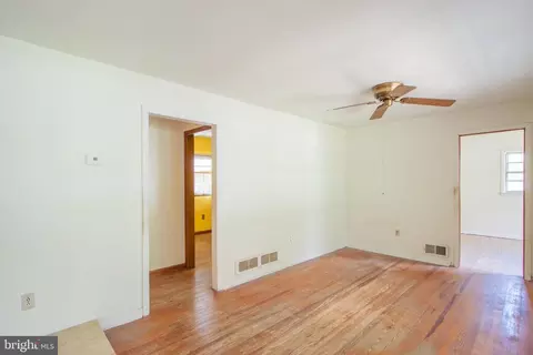 Entry Way - 1440 Paddock Rd, Smyrna, DE 19977 photo 1 of 5