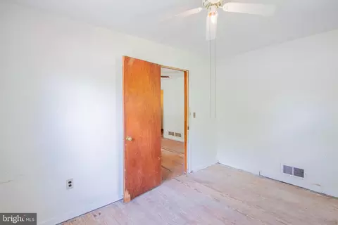Bedroom - 1440 Paddock Rd, Smyrna, DE 19977 photo 4 of 7