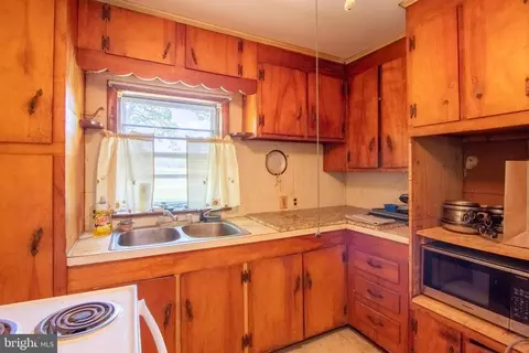 Kitchen - 1440 Paddock Rd, Smyrna, DE 19977 photo 1 of 3