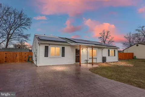 177 Piano Dr, Newark, DE 19713