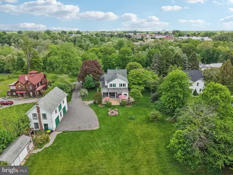 607 Greenbank Rd, Wilmington, DE 19808