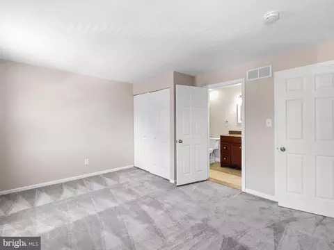 Bedroom - 9 Patrick Henry Ct, Newark, DE 19711 photo 1 of 6
