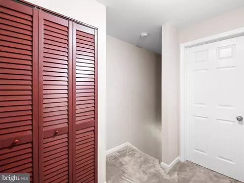 Entry Way - 9 Patrick Henry Ct, Newark, DE 19711 photo 3 of 3