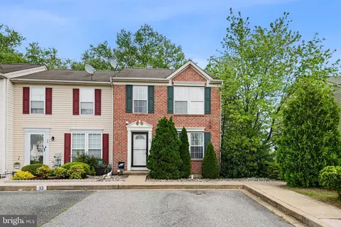 15 N Bellwoode Dr, Newark, DE 19702
