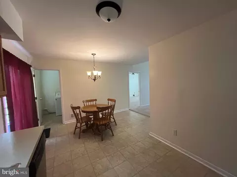 Dining - 146 Diminish Dr, Newark, DE 19713 photo 1 of 1