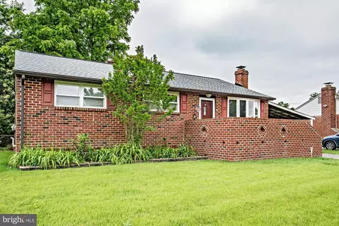 40 Ivy Ln, New Castle, DE 19720