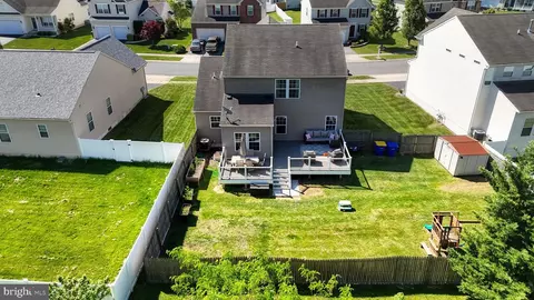 View/Area - 607 Valencia Ct, Townsend, DE 19734 photo 3 of 5
