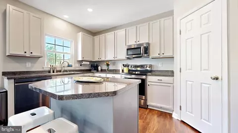 Kitchen - 607 Valencia Ct, Townsend, DE 19734 photo 2 of 2