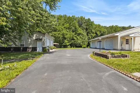 Exterior - 677 Old Porter Rd, Bear, DE 19701 photo 4 of 7