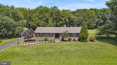 677 Old Porter Rd, Bear, DE 19701