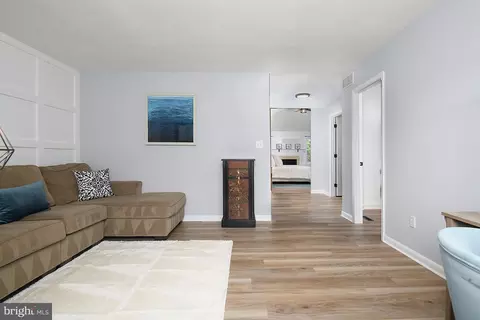 Entry Way - 28 Blue Spruce Dr, Bear, DE 19701 photo 5 of 6